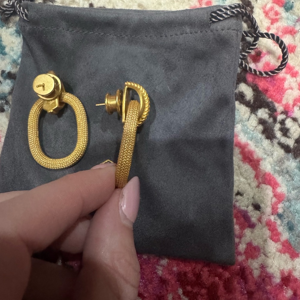 Julie Vos Gold Cheval Doorknocker Earring - Picture 4 of 5